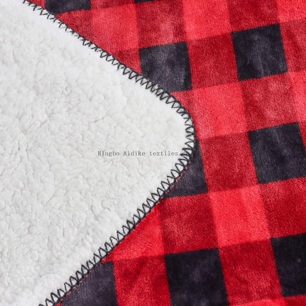 200cm*220cm Red and Black Plaid Double Layers Flannel Blanket 