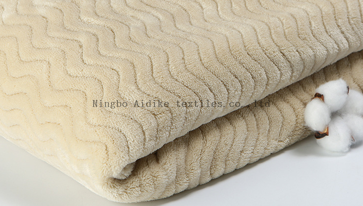 Spring Solid Color Blanket Sofa And Office Blanket 50*60 Inch Wave Pattern Flannel Fleece Blanekt