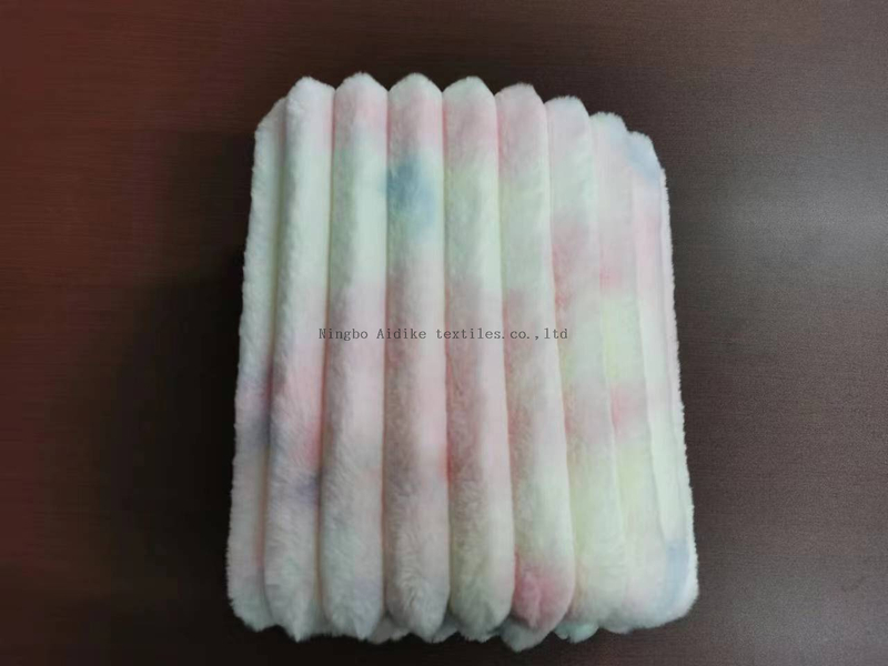 Luxury Tie-dye Heavy Blanket Polyester Stripe Faux Rabbit Fur Throw Blanket Wholesale Customized 50*60