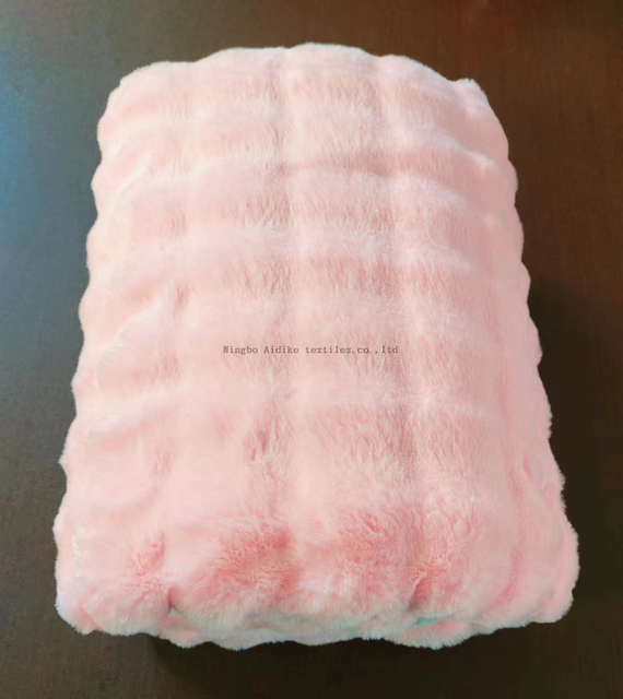  100% Polyester Blanket Luxury Warm Bed Blanket Wholesale Customized Faux Rabbit Fur Throw Blanket