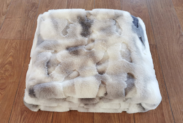 Luxury Winter Warm Blanket Super Soft Mink Blanket Cutting Pattern Faux Rabbit Fur Blanket