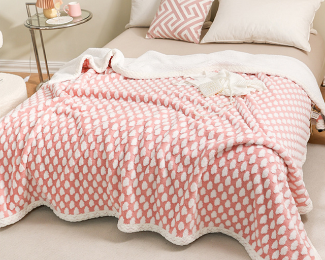 Double Layer Warm Blanket 50*60 Inch Throw Blanket Jacquard Cloud Pattern Sherpa Fleece Blanket
