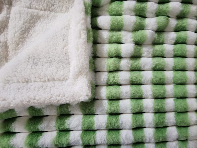 Super Soft Luxury Faux Rabbit Fur Blanket Double Layer 50*60 Inch Throw Whiter Thick Warm Fleece Blankets