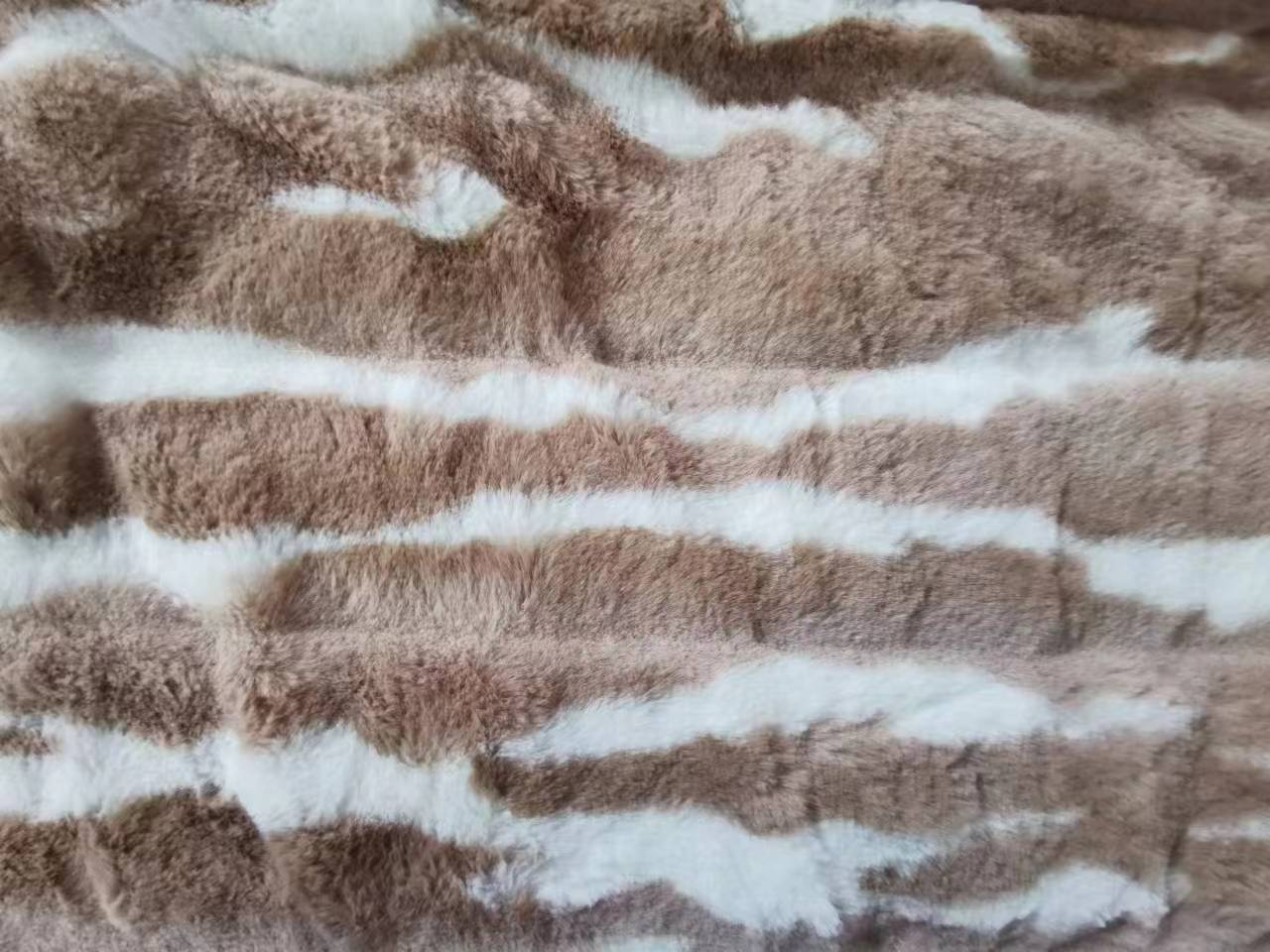  Luxury Custom Warm Bed Blanket Wholesale 100% Polyester Blanket Customized Throw Faux Rabbit Fur Printing Blanekt