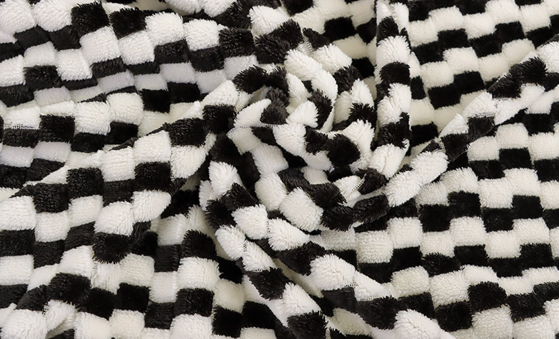 White Black Luxury Soft Jacquard Cationic Plaid Custom Flannel Fleece Throw Blanket