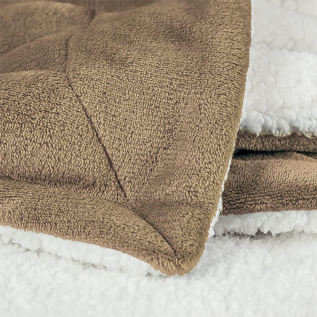 Wholesale Recycled Super Soft Customized Microfiber Sherpa Fleece Washable Flannel Throws Blanket