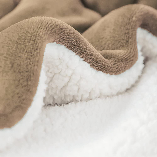 Wholesale Recycled Super Soft Customized Microfiber Sherpa Fleece Washable Flannel Throws Blanket