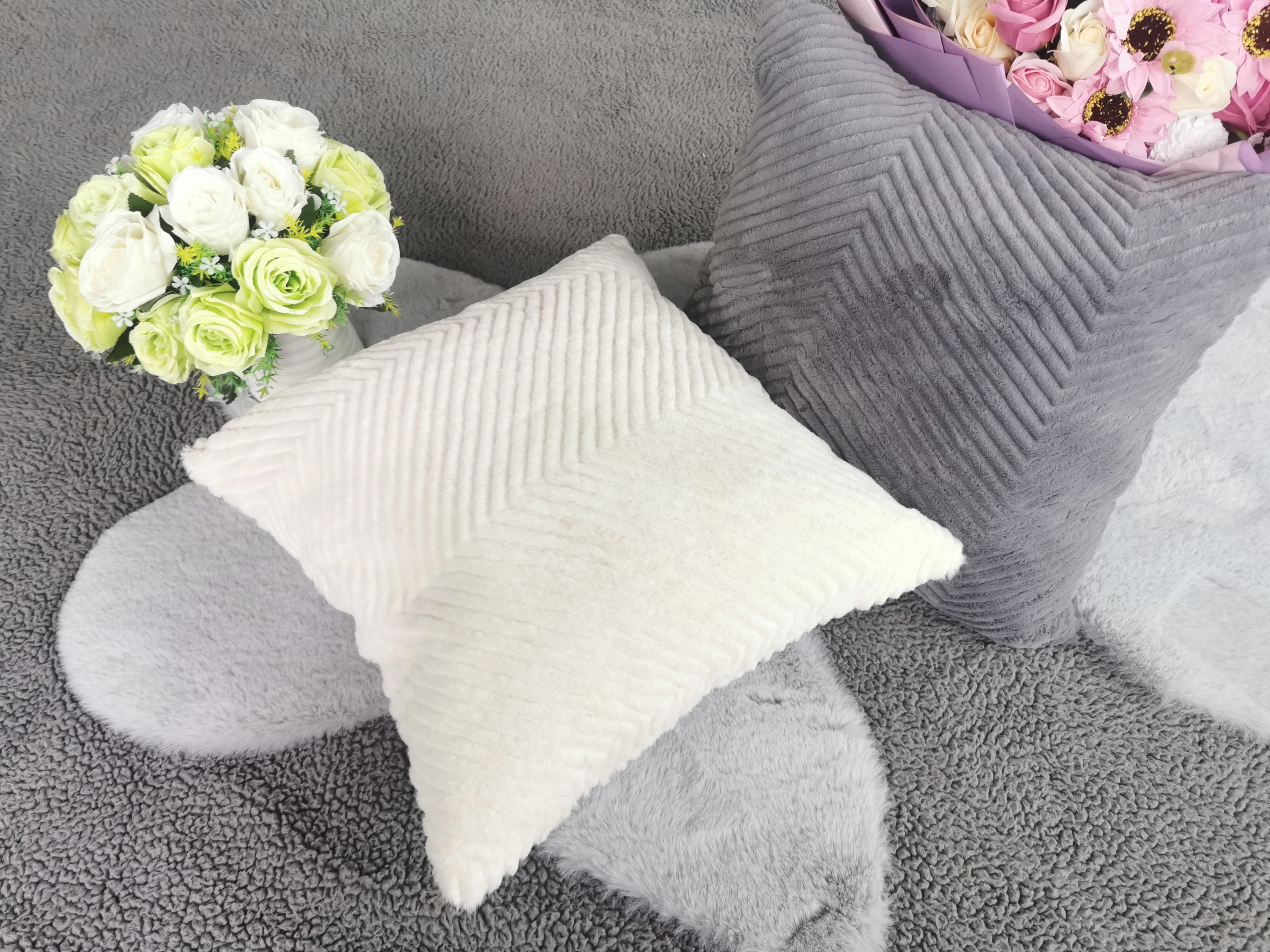 ADK High Quality Faux Rabbit Fur Pillow Wholesale Throw Pillows Decorative Faux Fur Pillow Cushion Covers