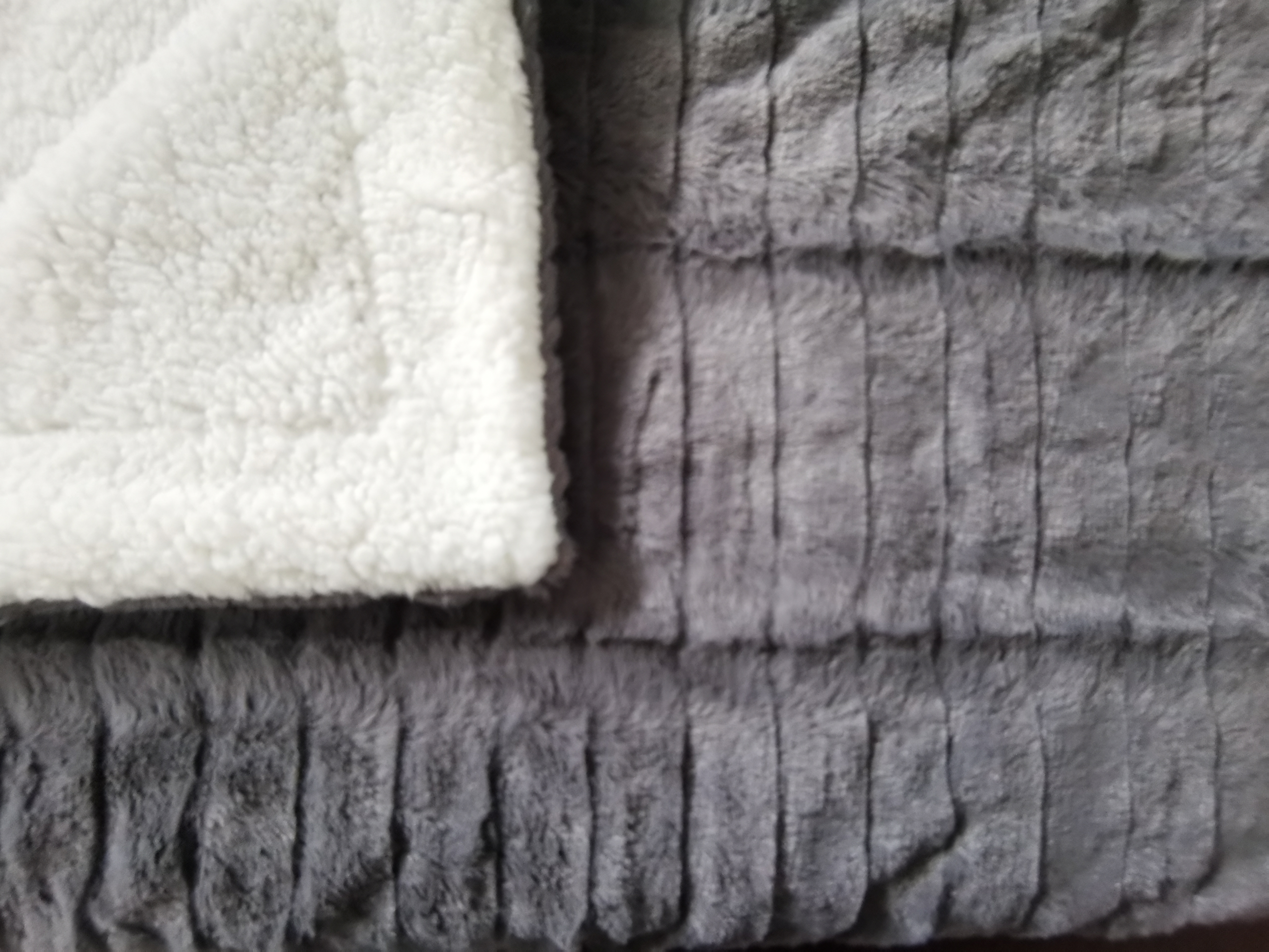 Custom Home Textiles Gray Stripe Luxury Soft 50*60 Inch Throw Blanket Polyester Fleece Faux Rabbit Fur Blankets